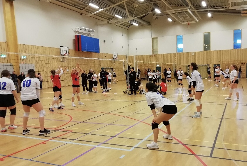 Flickor U16/18 Grön i Malmö. Foto: Åstorps VBK
