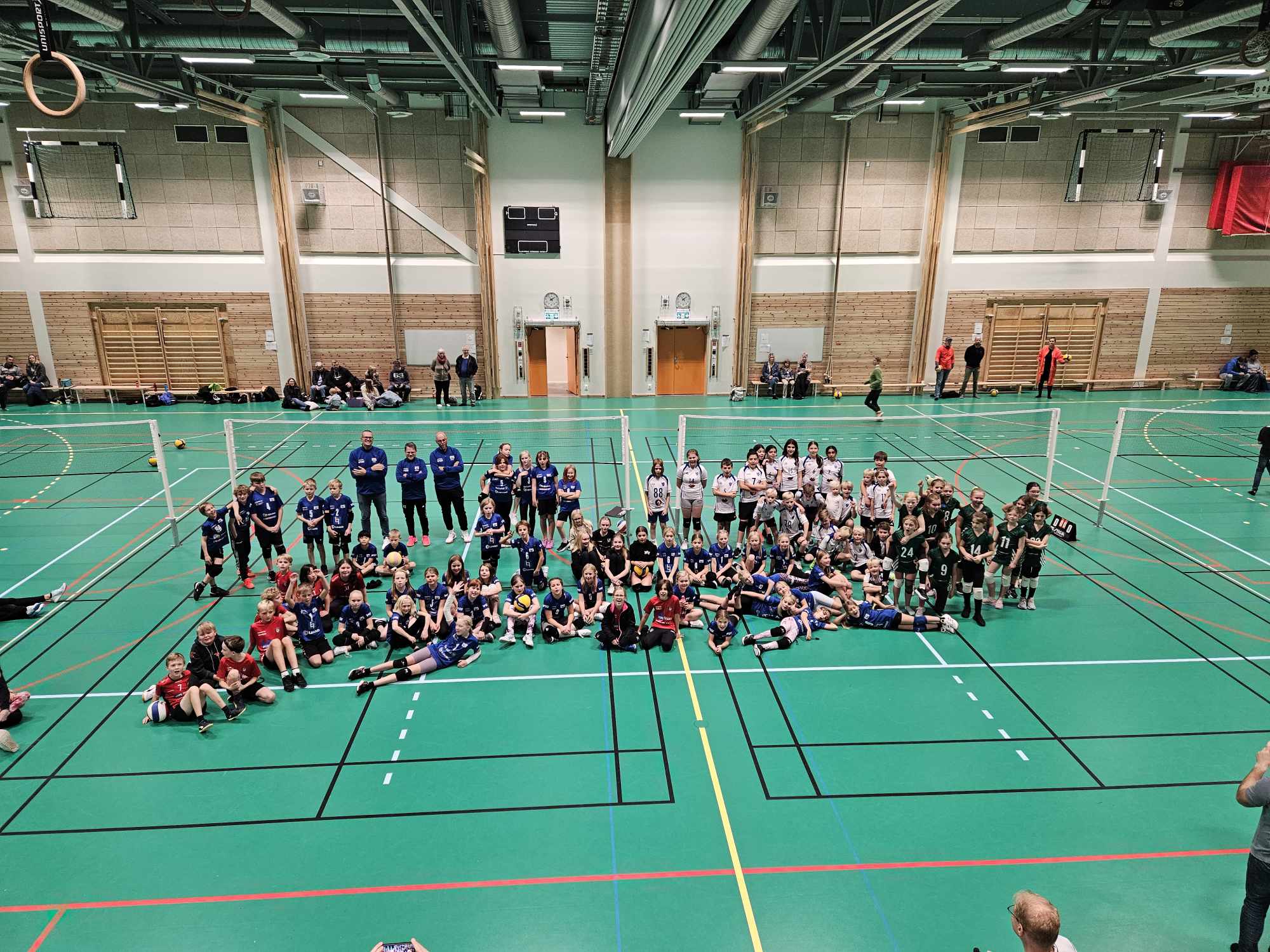 Samling i Harlyckehallen. Foto: IFK Helsingborg